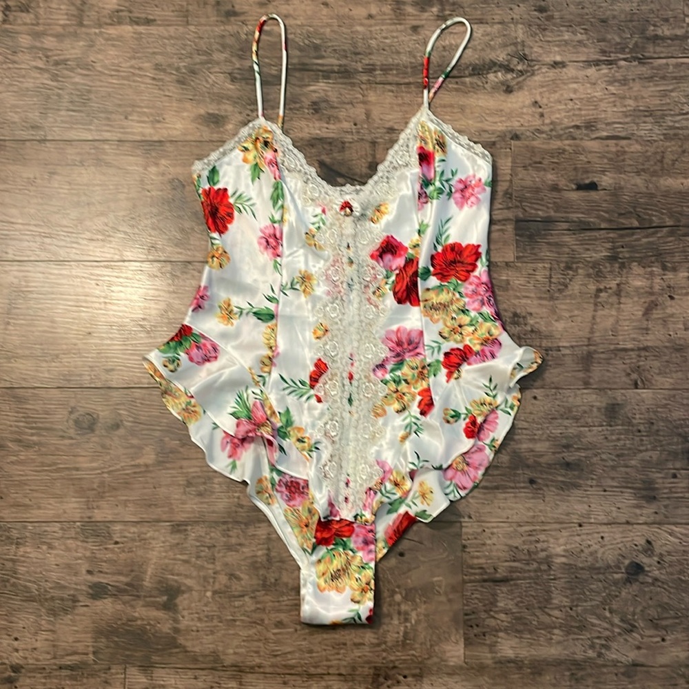 1990s Victoria’s Secret Floral Print Lingerie - Gem